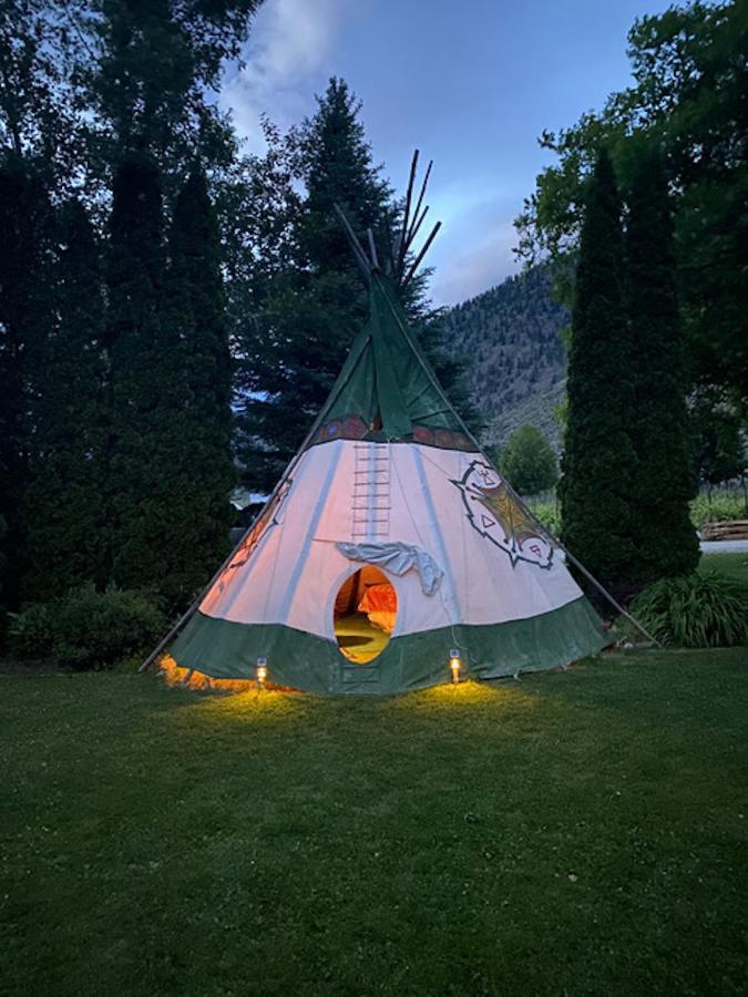 Similkameen Wild Resort & Winery Retreat Osoyoos Eksteriør bilde