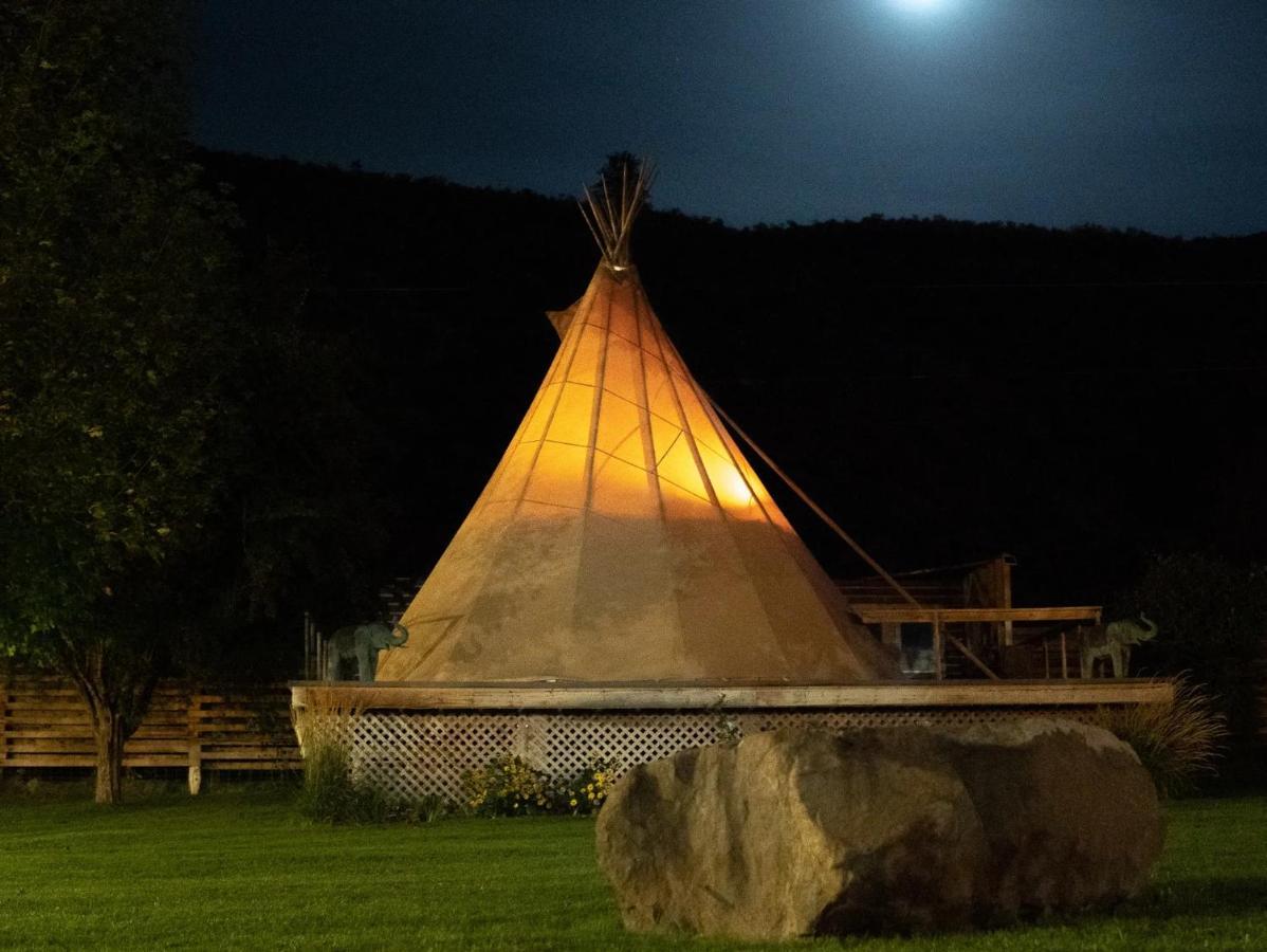 Similkameen Wild Resort & Winery Retreat Osoyoos Eksteriør bilde