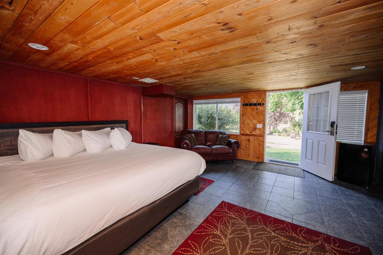 Similkameen Wild Resort & Winery Retreat Osoyoos Eksteriør bilde